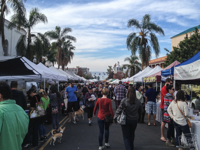 Walking through the Little Italy Mercato