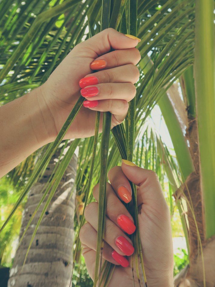 Tequila Sunrise Travel Nails