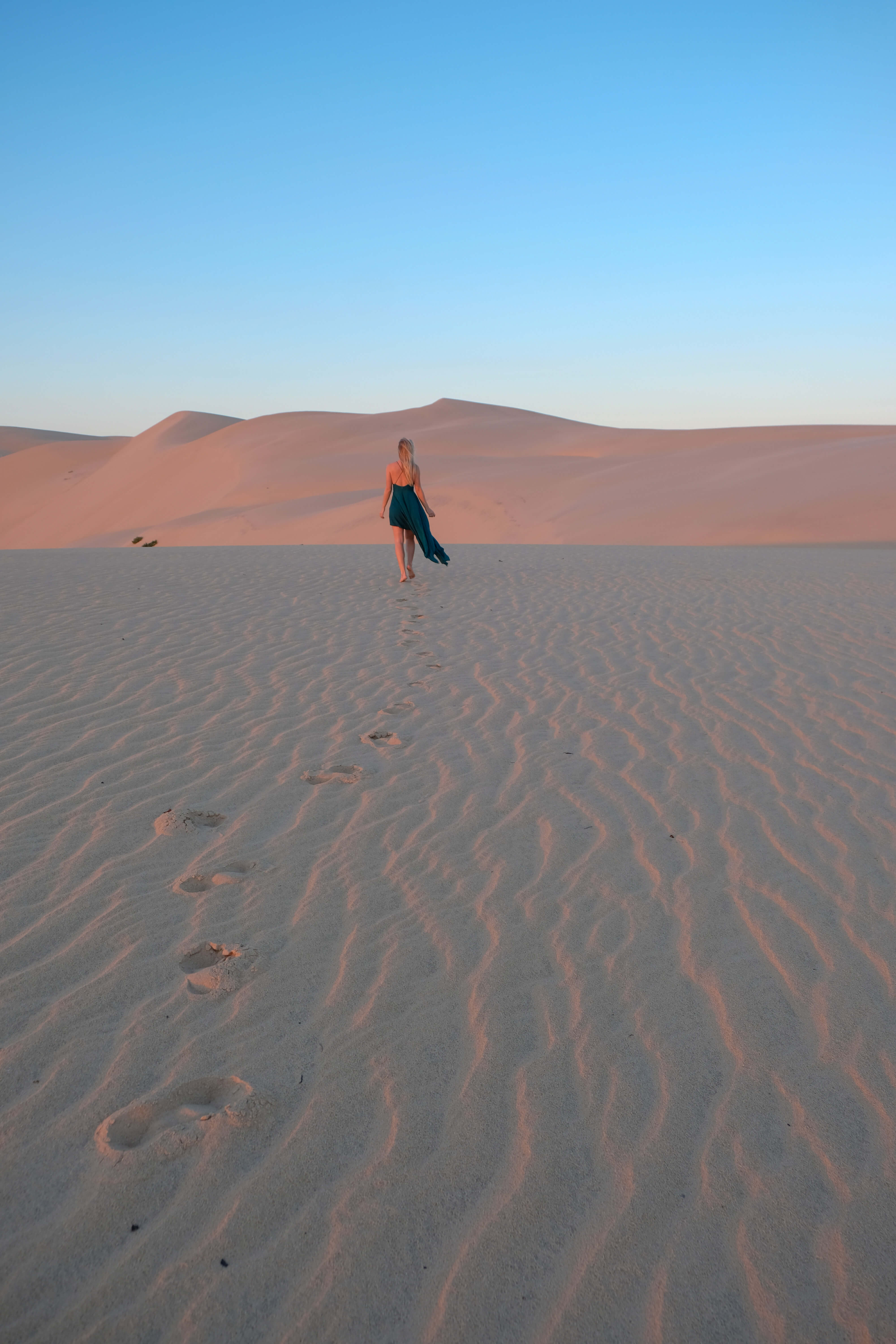 blonde in mozambique desert