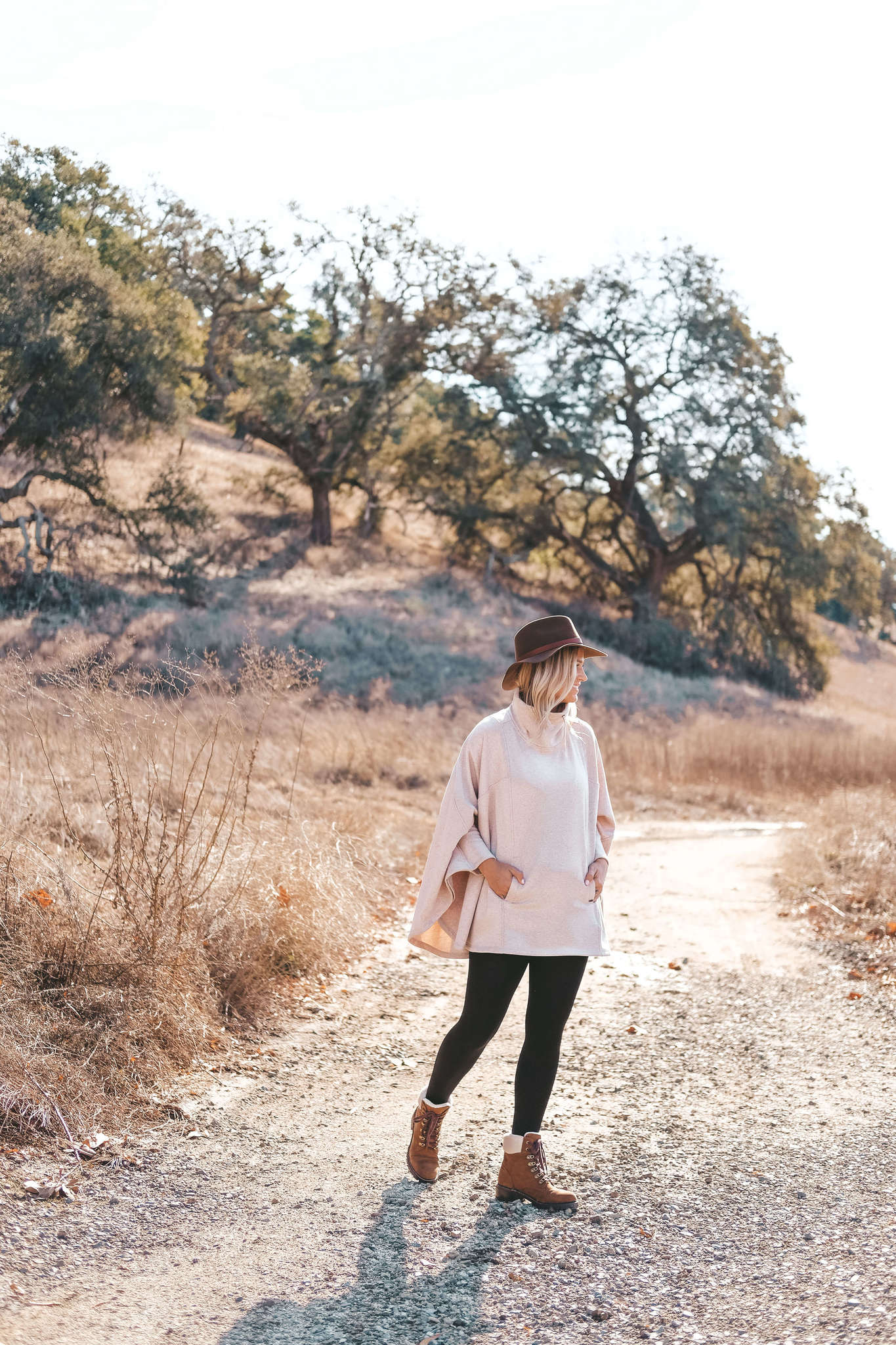 Poncho Travel Outfit