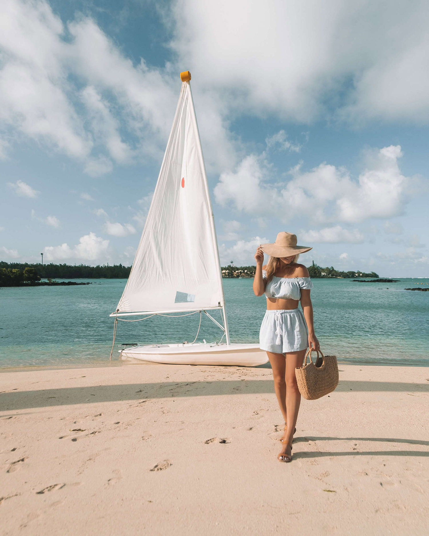 Blonde-in-Mauritius-5