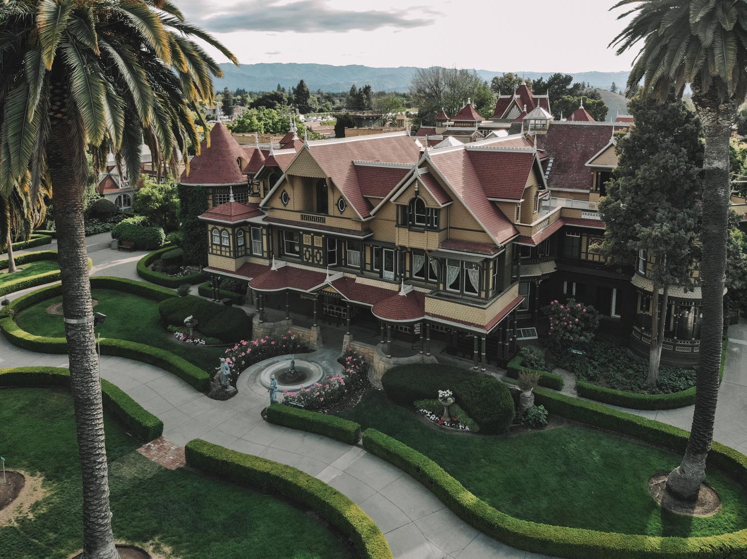 winchester mystery house