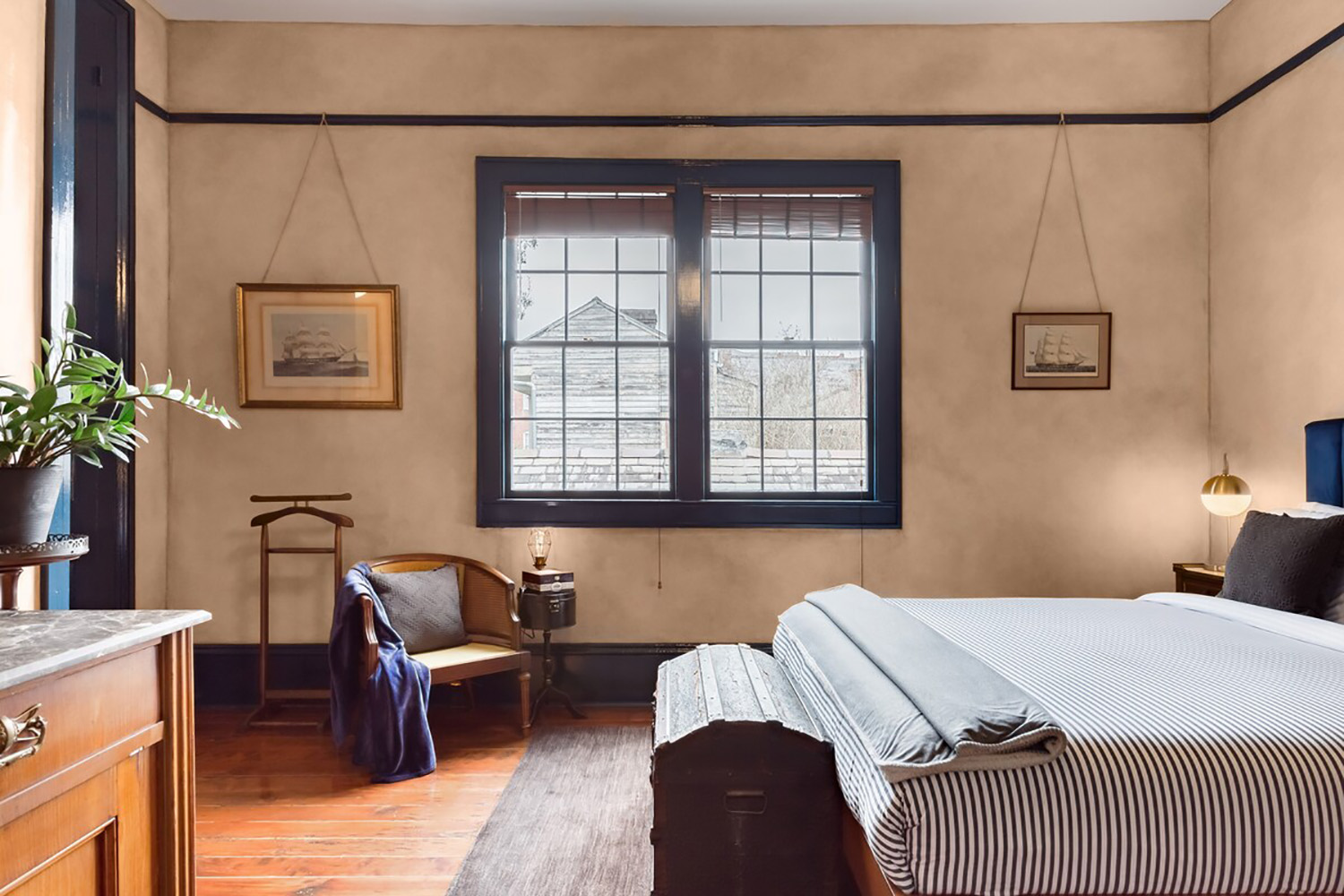 Captain's Quarters Lower Garden District New Orleans Airbnb